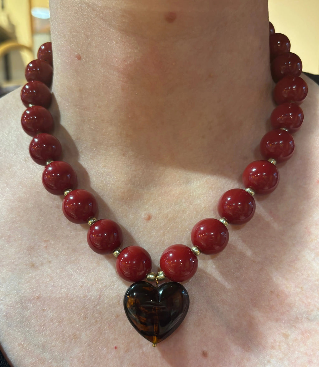 Collier perles acrylique cœur ALMA