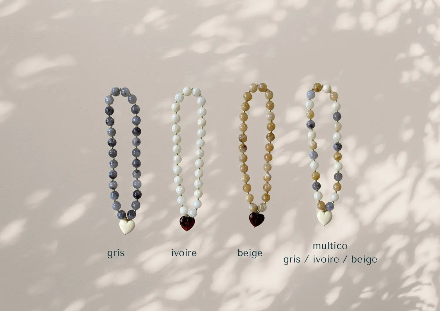 Collier perles acrylique cœur ALMA