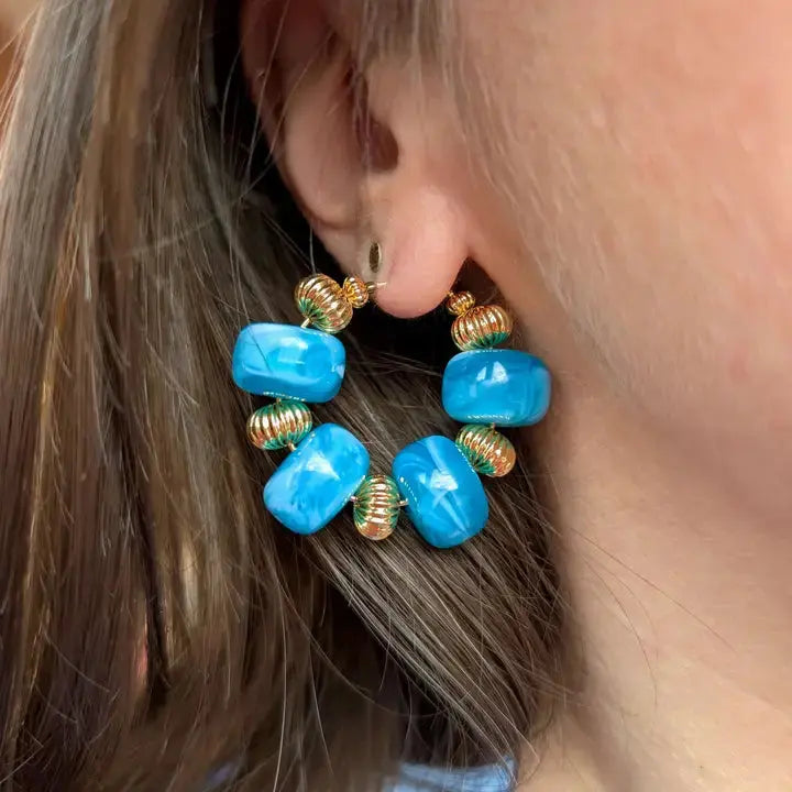 Créoles perles marbrées GIGI – Boucles d’oreilles colorées