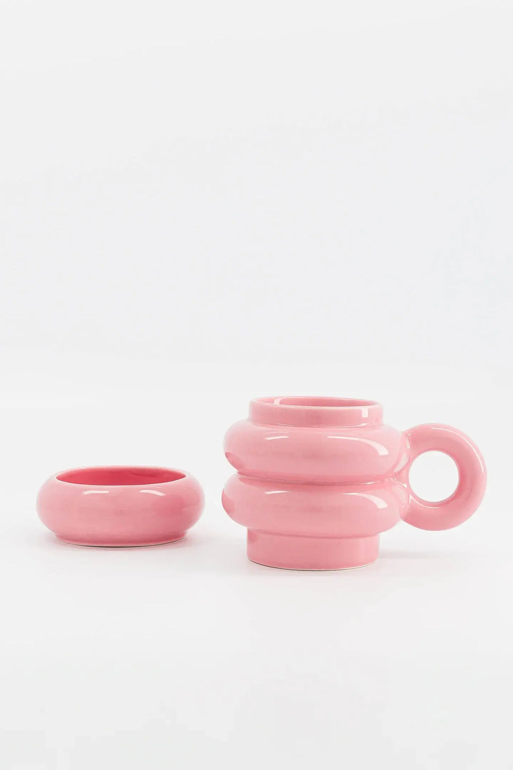 Tasse John en faïence émaillée fabriquée au Portugal