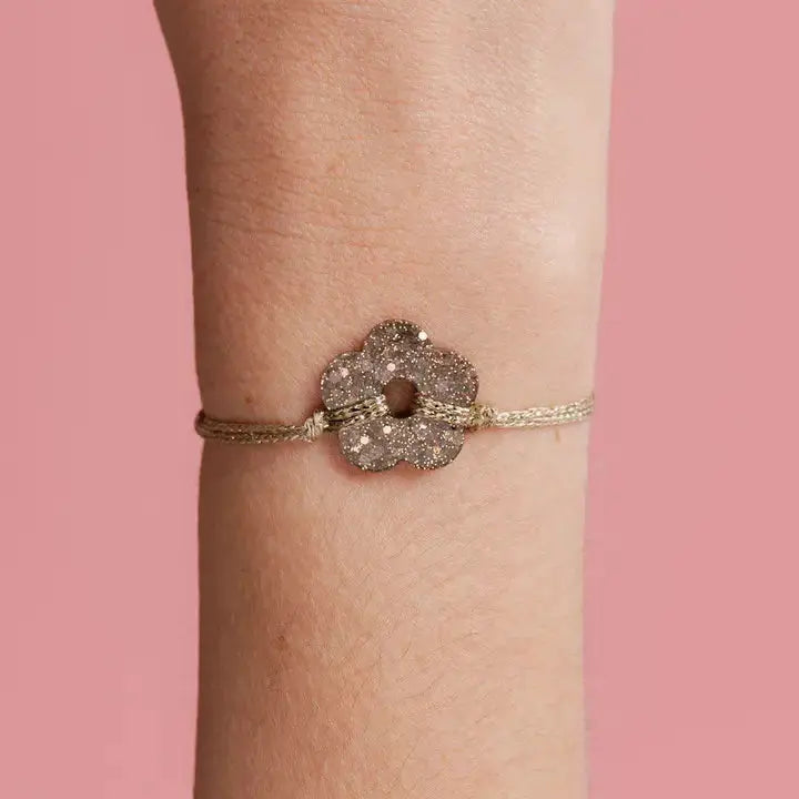 Bracelet fleur résine ajustable coloré fait main