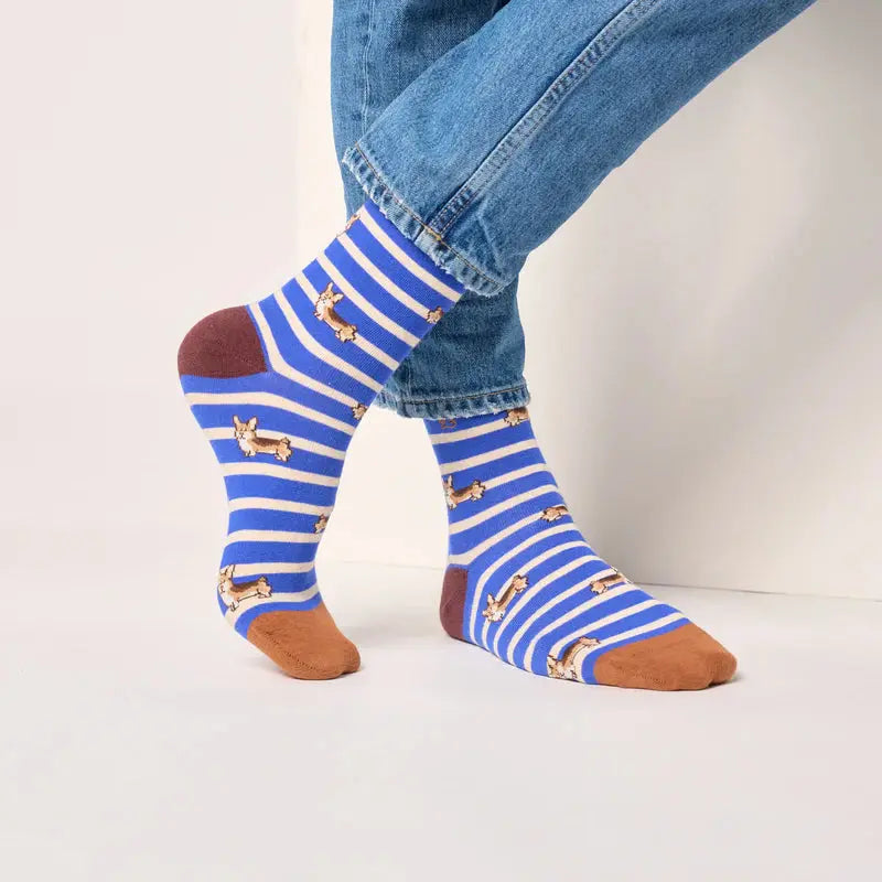 Gros plan sur les talons et pointes renforcés marron