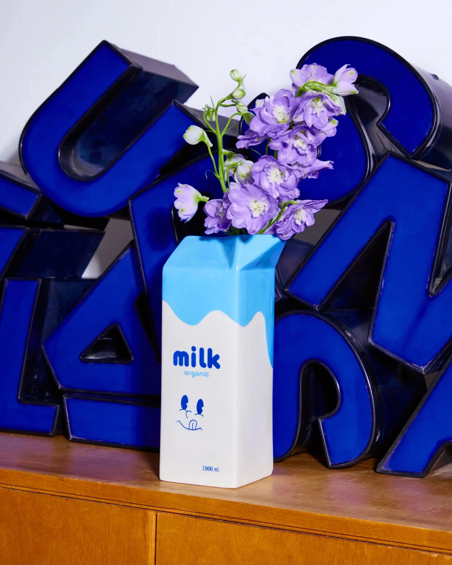 Vase bouteille de lait en céramique Fluid Market