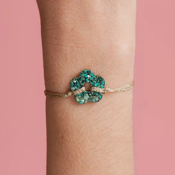 Bracelet fleur résine ajustable coloré fait main Les nicolettes